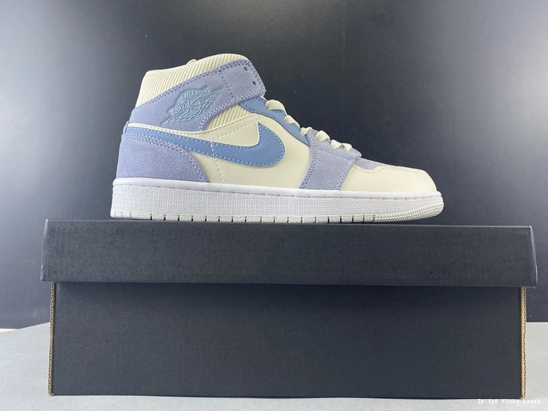 Air Mid DA4666-100  Jordan 1 1103